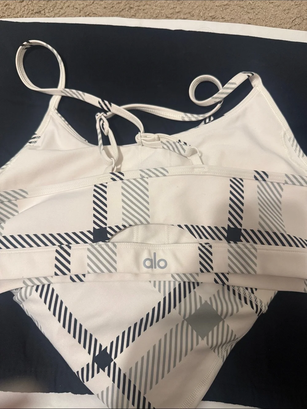 Alo Yoga plaid white and black bra and legging set NWOT